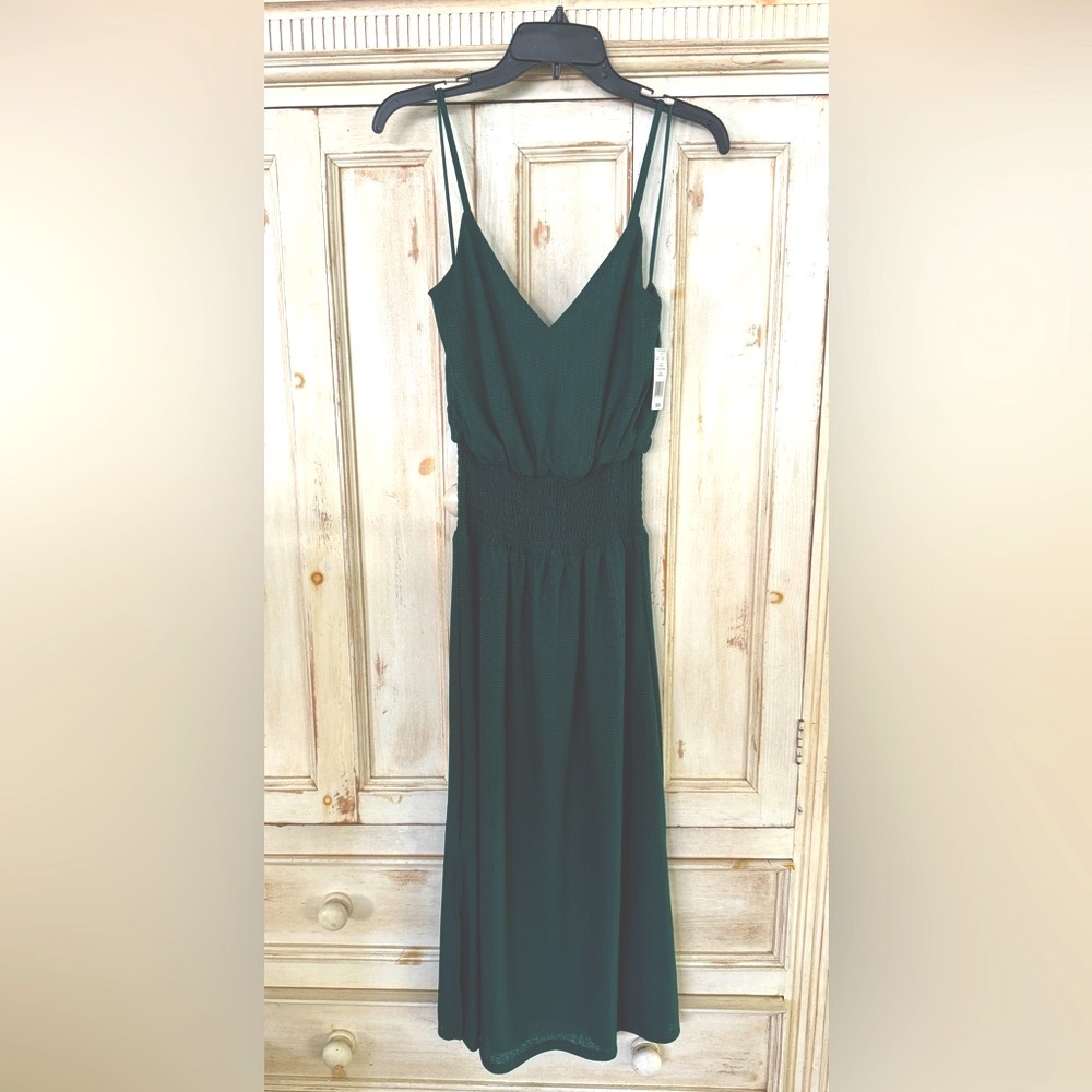 NSR midi dresse size M